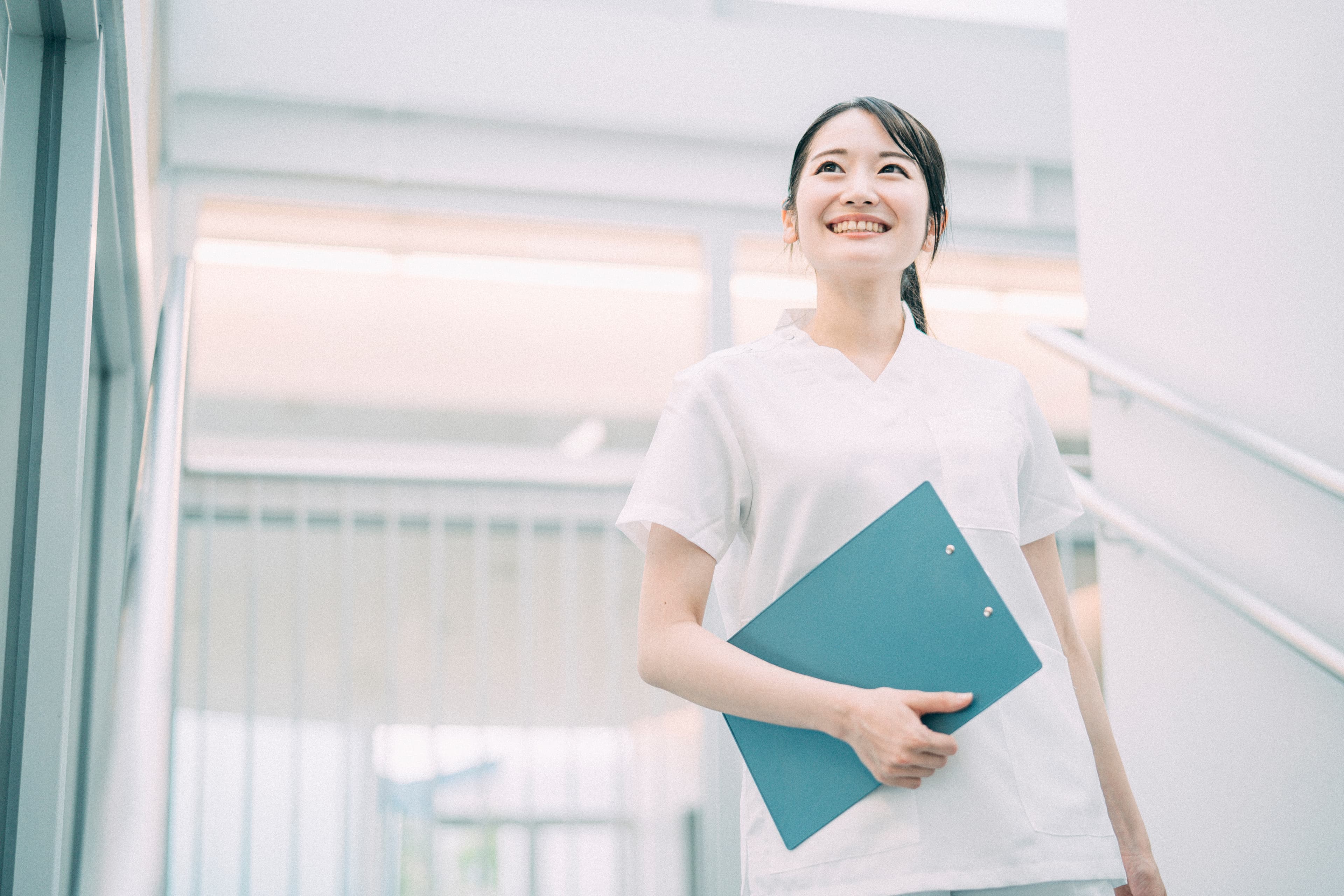 女性理学療法士の写真