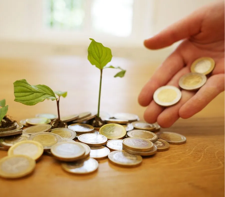 ピラティスインストラクターの年収平均は?年収アップのコツも解説